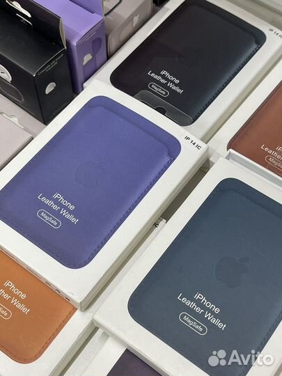Чехлы на iPhone и аксессуары