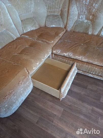 Угловой диван бу