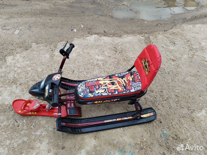 Детский снегокат бу