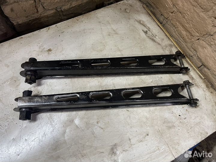 Рычаг задний поперечный нижний Opel Vectra B