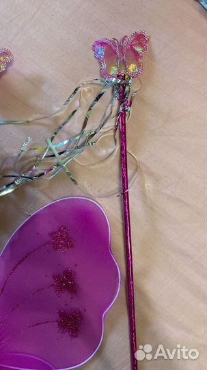 Заколка крылышки и палочка