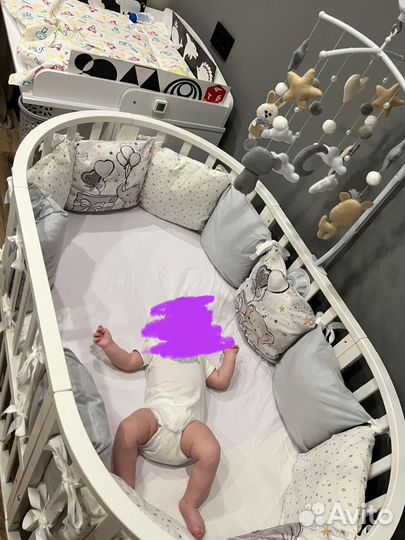 Бортики в детскую кроватку с одеялом