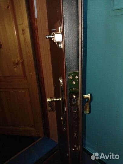 Металлическая дверь бу 860 2050