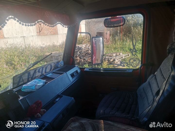Scania 82, 1987