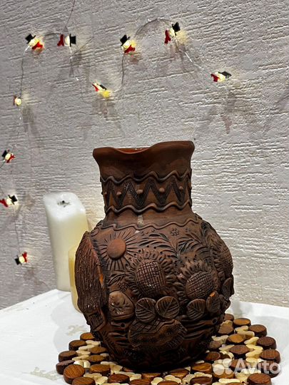 Глиняный кувшин