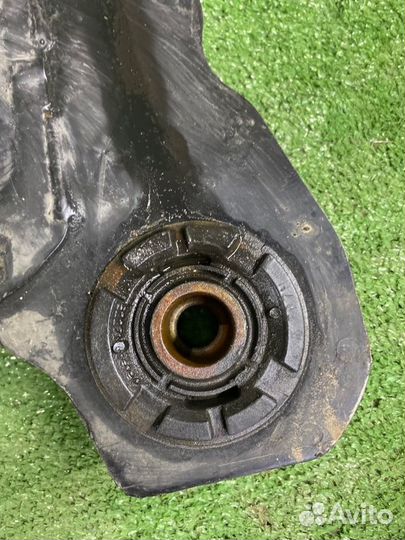 Подрамник задний Toyota Camry 50/55