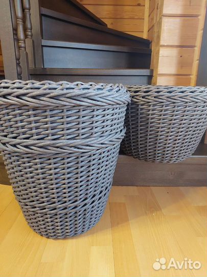 Кашпо из искусственного ротанга