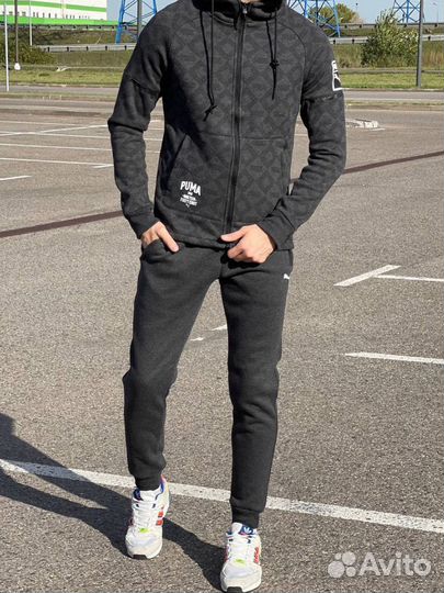 Мужской спортивный костюм черный