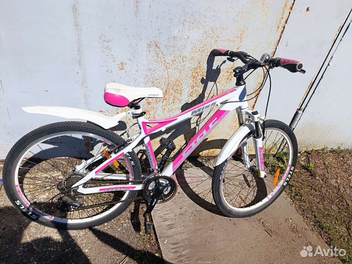 Велосипед горный Stels miss 8100