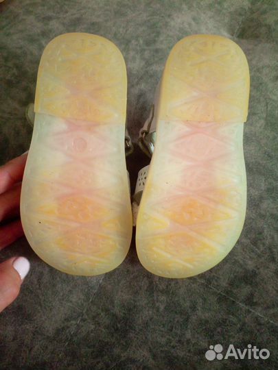 Сандалики для девочки 23 размер