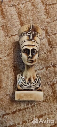 Бюст нефиртити / Богиня плодородия