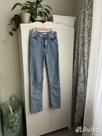 Джинсы