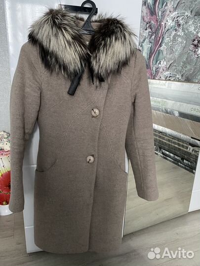 Пальто с мехом чернобурки