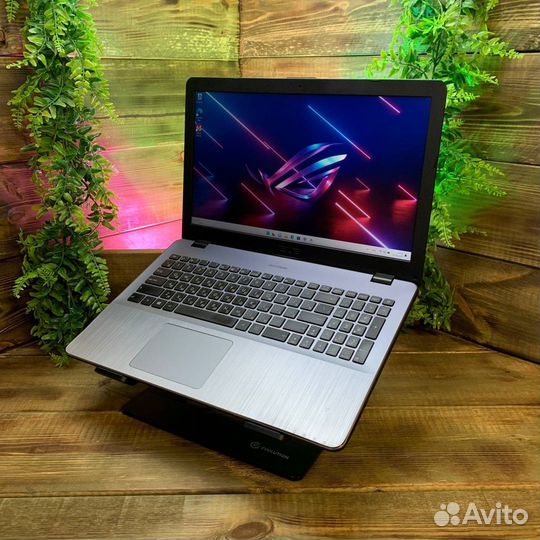 Быстрый ноутбук Asus FHD/i3-7100U/8gb/SSDm2