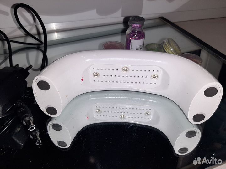 Лампа для сушки ногтей