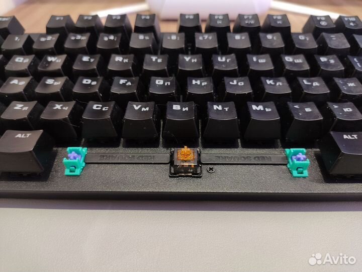 Кастомная клавиатура red square keyrox tkl equinox