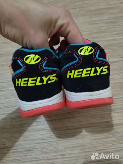 Кроссовки helly