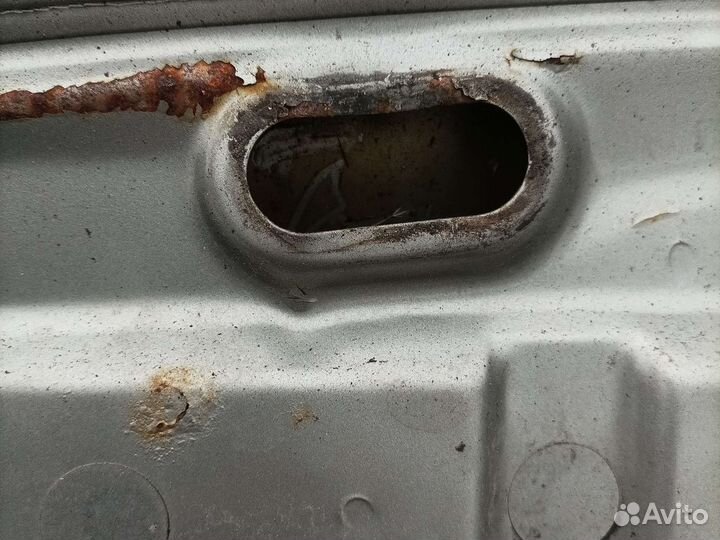 Капот на renault logan