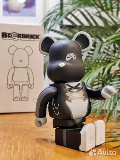 Мишка Bearbrick BlackNike
