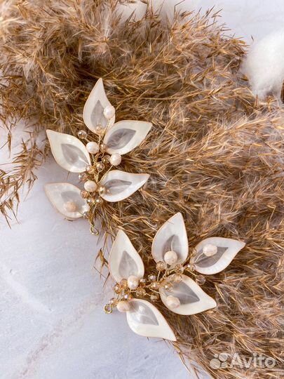 Веточка в прическу