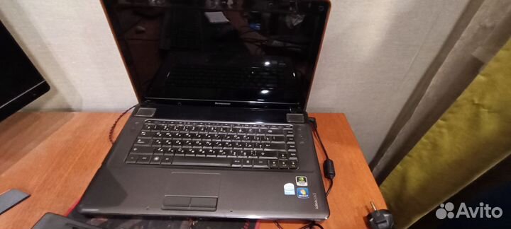 Lenovo y550