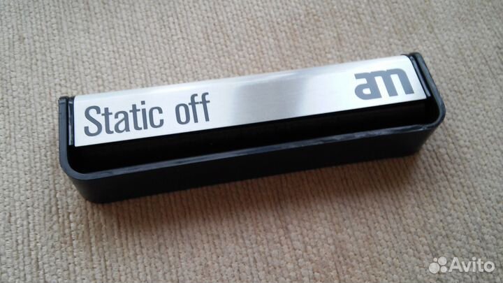 Карбоновая щетка для очистки винила. Новая