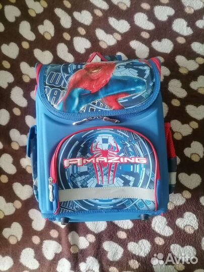 Школьный рюкзак, человек паук