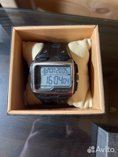 Часы timex expedition