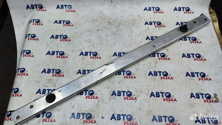 Кронштейн радиаторов Audi Q7 4m Q8 4M0802507