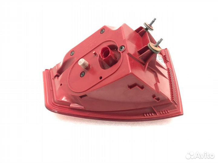 Фонарь левый Audi A8 D3 BVJ 2008