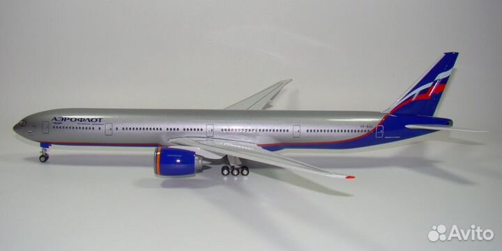 Модель самолета Boeing 777-300ER Аэрофлот 1:157 (с