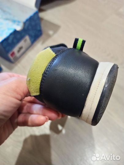 Сандалии на мальчика 29