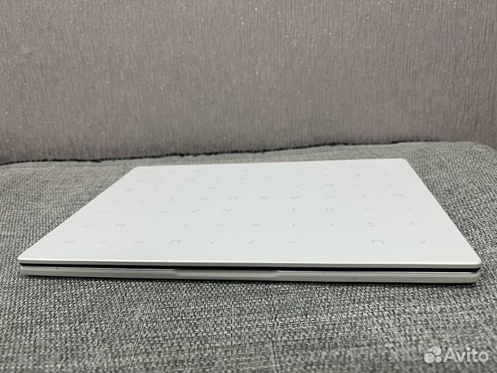 Ноутбук asus E210M