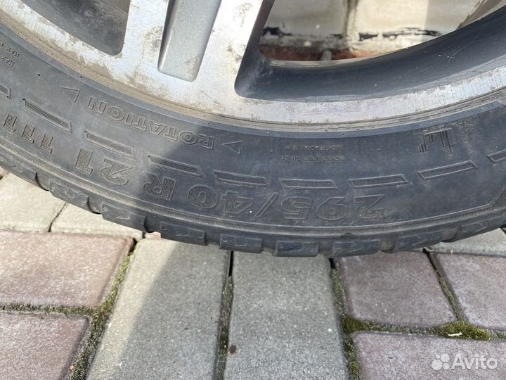 Колеса с дисками на mercedes 295/49 r21