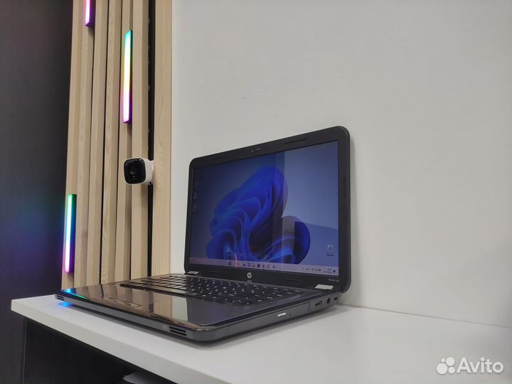 Ноутбук intel i7 /8GB /SSD