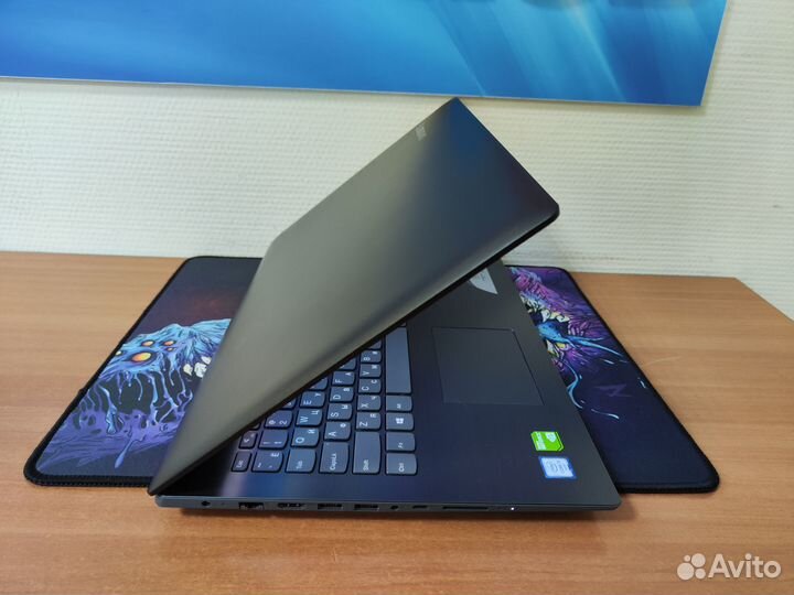 Игровой ноутбук Lenovo