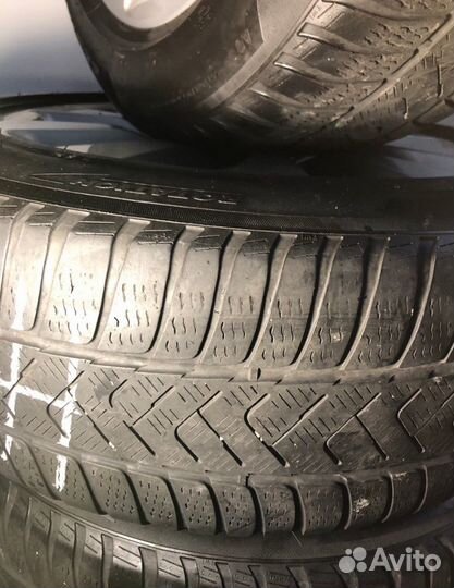 Pirelli Winter Ice Plus 3 225/55 R18