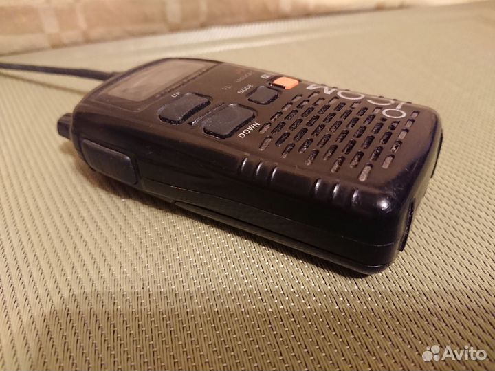 Icom IC-4088E