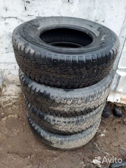 Nokian Tyres Hakkapeliitta LT 265/75 R16