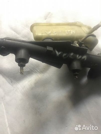 Главный тормозной цилиндр Volvo 740 744 1991