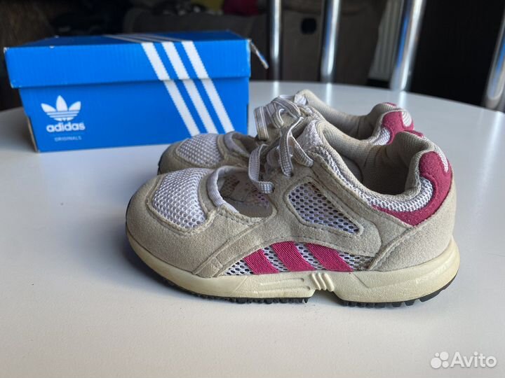 Оригинальные кроссовки adidas