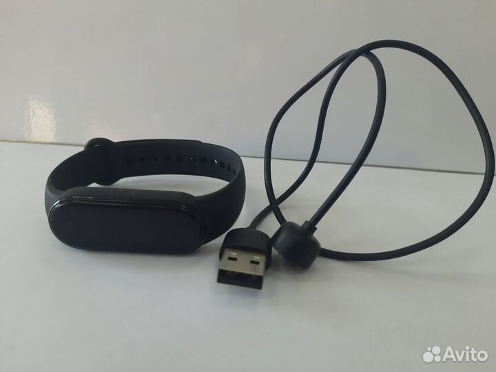 Смарт часы Xiaomi mi smart band 4