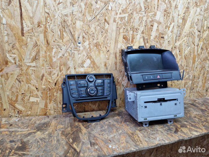 Мультимедиа Opel Astra J CD500