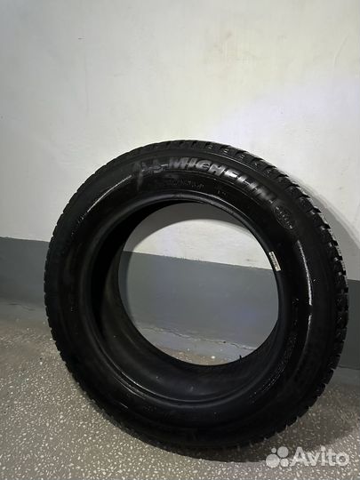 Michelin X-Ice North 4 235/60 R18