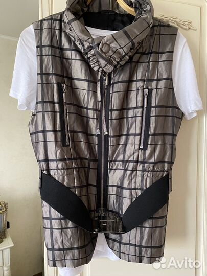 Жилетка женская