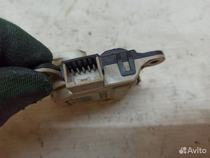 Сервопривод заслонки печки Kia Quoris KH G6DJ 2014