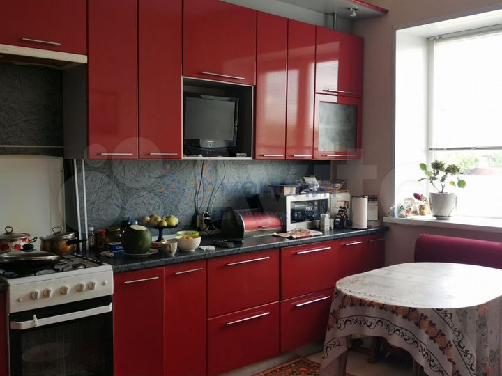 Коттедж 187 м² на участке 10 сот.