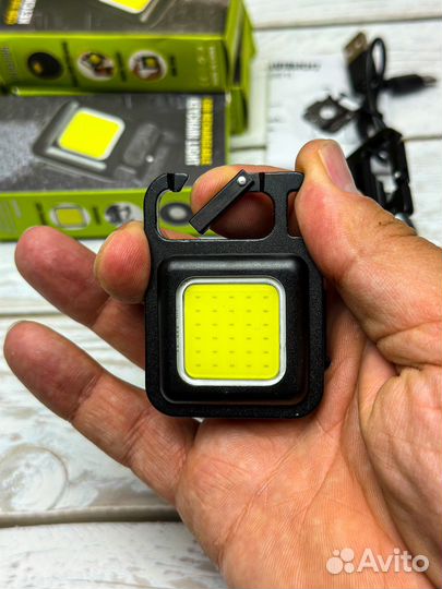 Фонарик брелок