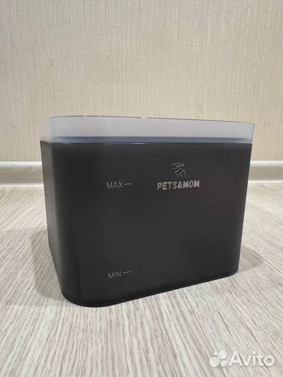 Автоматическая поилка для кошек и собак