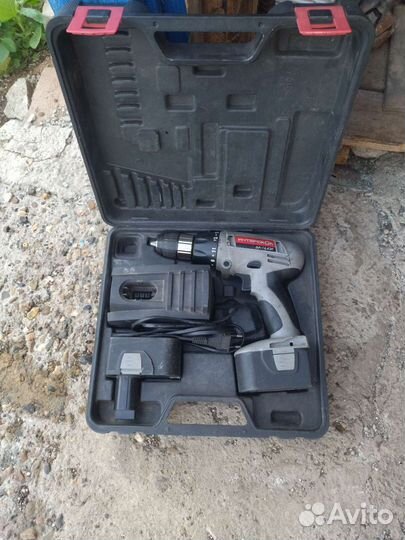 Аккумуляторная дрель шуруповерт интерскол